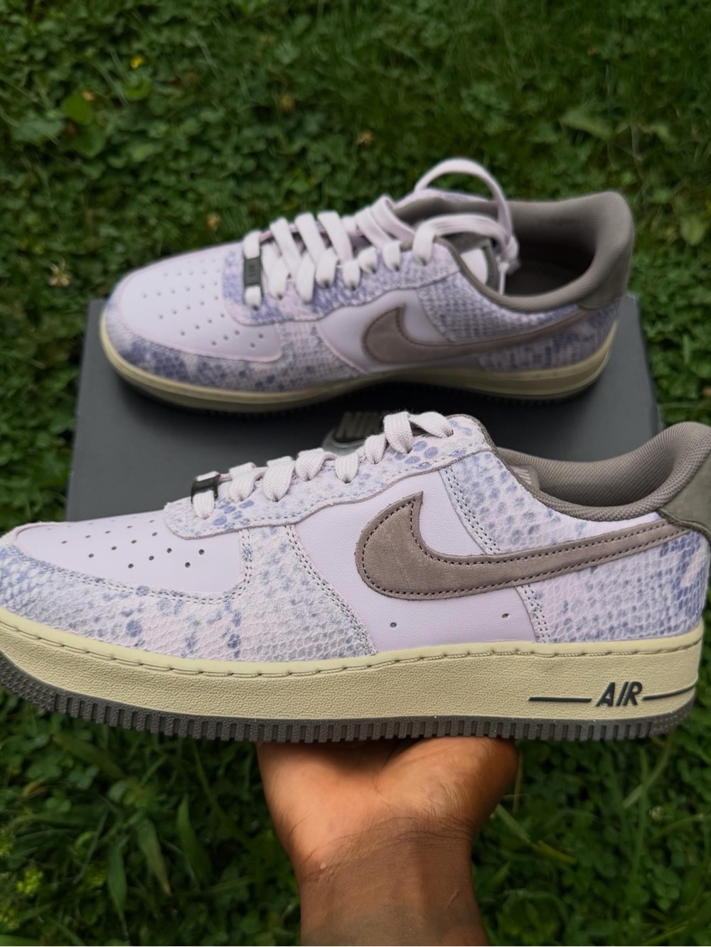 Nike Air Force 1 '07 LV8 "Doll/Taupe Grey/Sanddrift/Cave Stone" Men's Shoe